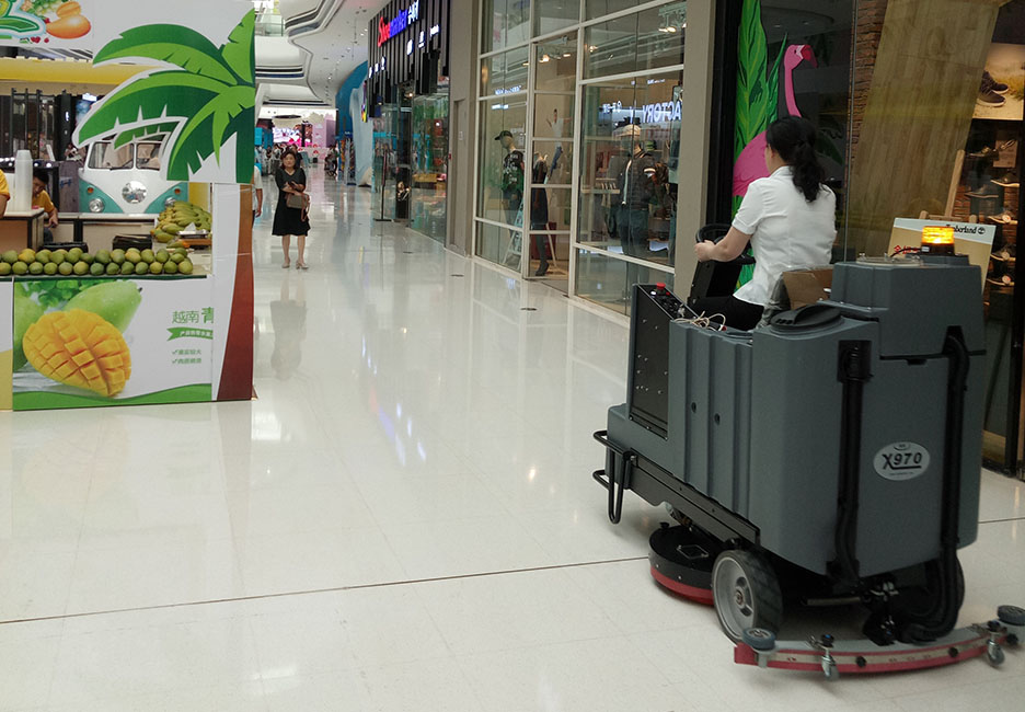 江西大型清潔設(shè)備多功能洗地機(jī)和電動(dòng)<a href=http://wnjuwky.com.cn target=_blank class=infotextkey>掃地車生產(chǎn)廠</a>
